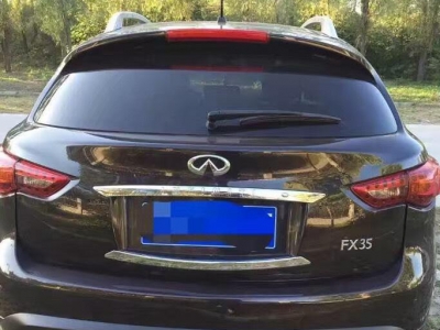 后背-闲置京牌车长租：4100 元/月 英菲尼迪FX35 5座 汽油小轿车 尾号9 
