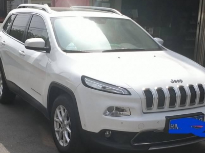 JEEP自由光