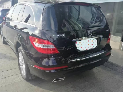车后照-闲置京牌车长租：9000 元/月 奔驰R320 7座 汽油小轿车 尾号3 
