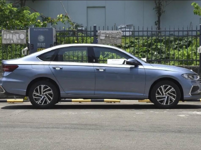 大众朗逸五百万23款-新车