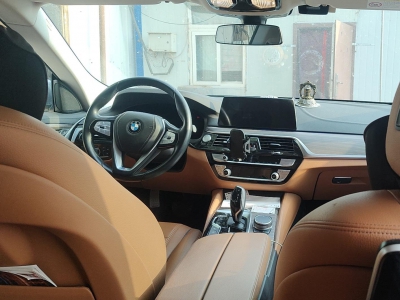 鲸牌链-京牌车长租平台-闲置京牌车长租：10000 元/月 宝马BMW 630 5座 汽油小轿车 尾号8 