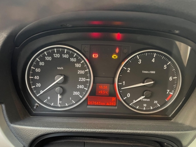 鲸牌链-京牌车长租平台-闲置京牌车长租：2000 元/月 宝马BMW 320ⅰ 5座 汽油小轿车 尾号2 