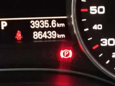 鲸牌链-京牌车长租平台-闲置京牌车长租：3000 元/月 奥迪Audi A6L 5座 汽油小轿车 尾号8 