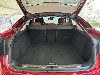 鲸牌链-京牌车长租平台-闲置京牌车长租：7500 元/月 宝马BMW X6 5座 汽油小轿车 尾号8 