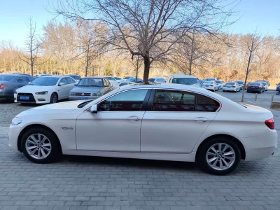 鲸牌链-京牌车长租平台-闲置京牌车长租：3300 元/月 宝马BMW 520 5座 汽油小轿车 尾号6 