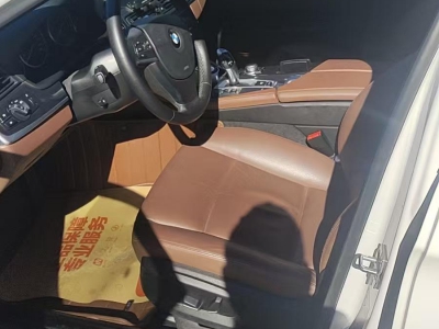 鲸牌链-京牌车长租平台-闲置京牌车长租：3300 元/月 宝马BMW 520 5座 汽油小轿车 尾号6 