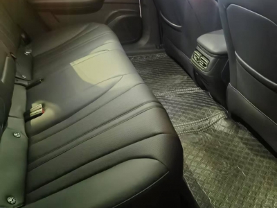 鲸牌链-京牌车长租平台-闲置京牌车长租：3800 元/月 上汽荣威混动 5座 混动小轿车 尾号6 