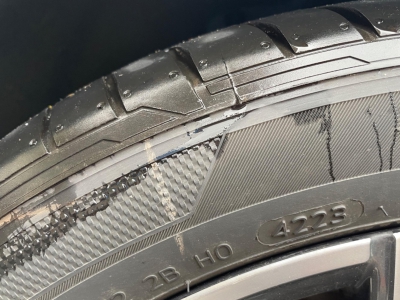 鲸牌链-京牌车长租平台-闲置京牌车长租：5500 元/月 宝马BMW 320li 5座 汽油小轿车 尾号0 