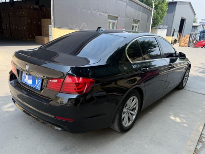 鲸牌链-京牌车长租平台-闲置京牌车长租：2600 元/月 宝马BMW 525豪华 5座 汽油小轿车 尾号2 