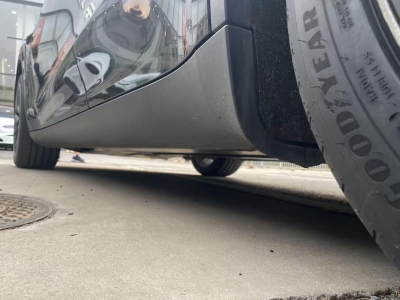 鲸牌链-京牌车长租平台-闲置京牌车长租：4900 元/月 特斯拉Model Y 四驱长续航版 5座 纯电小轿车 尾号8 