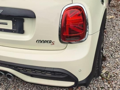 鲸牌链-京牌车长租平台-闲置京牌车长租：4200 元/月 MINICooper S 五门版 5座 汽油小轿车 尾号0 