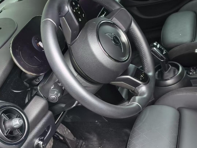 鲸牌链-京牌车长租平台-闲置京牌车长租：4200 元/月 MINICooper S 五门版 5座 汽油小轿车 尾号0 