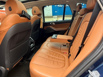 鲸牌链-京牌车长租平台-闲置京牌车长租：6500 元/月 宝马BMW X5 G05 xdrive 40i 3.0T进口19款 5座 汽油小轿车 尾号3 