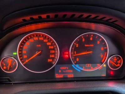 鲸牌链-京牌车长租平台-闲置京牌车长租：4300 元/月 宝马BMW X4 5座 汽油SUV 尾号6 