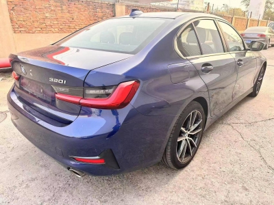 鲸牌链-京牌车长租平台-闲置京牌车长租：3500 元/月 宝马BMW 320I 5座 汽油小轿车 尾号2 