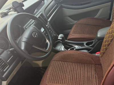 鲸牌链-京牌车长租平台-闲置京牌车长租：2100 元/月 北汽d50 5座 汽油小轿车 尾号6 