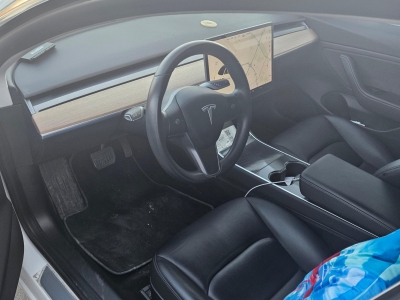 鲸牌链-京牌车长租平台-闲置京牌车长租：3800 元/月 特斯拉Model3进口长航四驱 5座 纯电小轿车 尾号1 