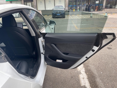 鲸牌链-京牌车长租平台-闲置京牌车长租：3800 元/月 特斯拉Model3进口长航四驱 5座 纯电小轿车 尾号1 