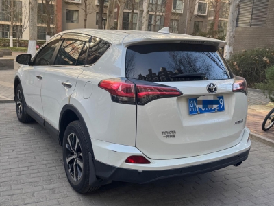 鲸牌链-京牌车长租平台-闲置京牌车长租：3000 元/月 丰田RAV4 5座 汽油小轿车 尾号9 