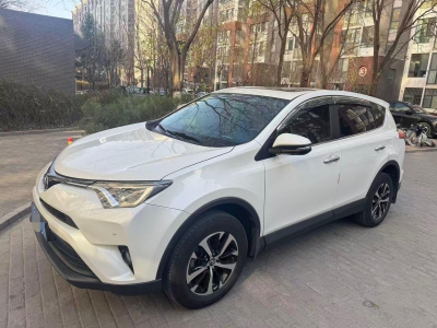 鲸牌链-京牌车长租平台-闲置京牌车长租：3000 元/月 丰田RAV4 5座 汽油小轿车 尾号9 