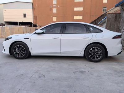 鲸牌链-京牌车长租平台-闲置京牌车长租：3500 元/月 吉利银河A7 混动 5座 混动小轿车 尾号0 