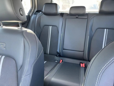 鲸牌链-京牌车长租平台-闲置京牌车长租：3200 元/月 大众高尔夫8r-line 5座 汽油小轿车 尾号8 