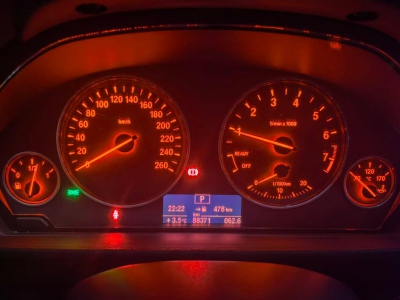 鲸牌链-京牌车长租平台-闲置京牌车长租：3500 元/月 宝马BMW 328li 5座 汽油小轿车 尾号7 