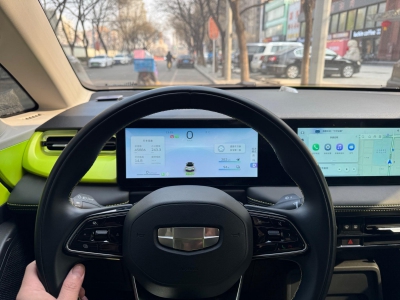 鲸牌链-京牌车长租平台-闲置京牌车长租：2600 元/月 吉利几何e萤火虫 霹雳虎版 5座 纯电小轿车 尾号1 