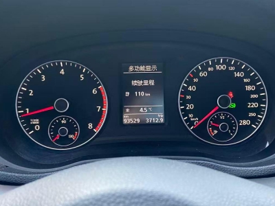 鲸牌链-京牌车长租平台-闲置京牌车长租：2600 元/月 大众帕萨特尊荣 5座 汽油小轿车 尾号1 