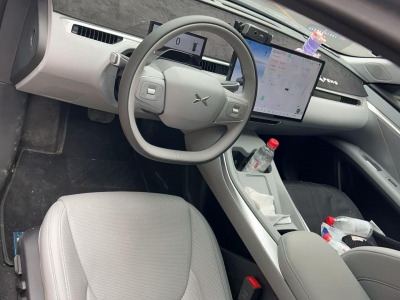 鲸牌链-京牌车长租平台-闲置京牌车长租：5000 元/月 小鹏M03 5座 纯电小轿车 尾号1 