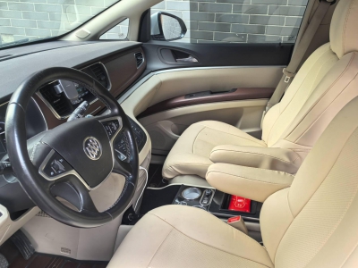 鲸牌链-京牌车长租平台-闲置京牌车长租：3200 元/月 别克GL8 7座 汽油MPV 尾号2 