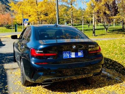 鲸牌链-京牌车长租平台-闲置京牌车长租：5000 元/月 宝马BMW 330Li 5座 汽油小轿车 尾号9 