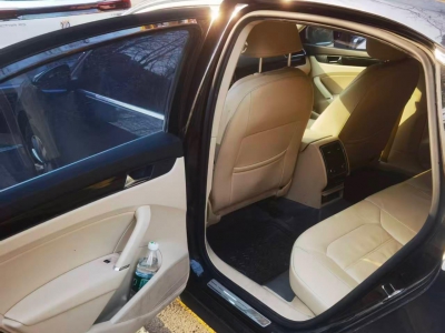 鲸牌链-京牌车长租平台-闲置京牌车长租：2000 元/月 大众帕萨特 5座 汽油小轿车 尾号0 