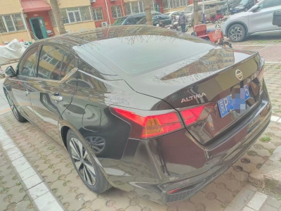 鲸牌链-京牌车长租平台-闲置京牌车长租：3500 元/月 日产天籁 5座 汽油小轿车 尾号5 