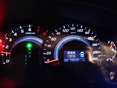 鲸牌链-京牌车长租平台-闲置京牌车长租：2000 元/月 丰田凯美瑞 经典豪华 5座 汽油小轿车 尾号4 