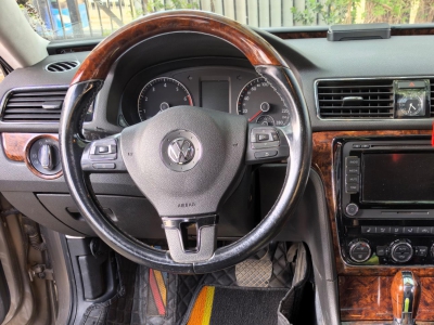 鲸牌链-京牌车长租平台-闲置京牌车长租：2000 元/月 大众帕萨特 5座 汽油小轿车 尾号0 