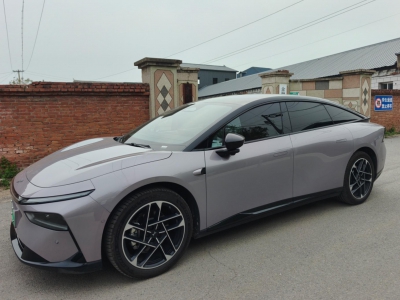 鲸牌链-京牌车长租平台-闲置京牌车长租：4000 元/月 小鹏P7+ 5座 纯电小轿车 尾号1 