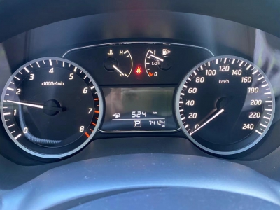 鲸牌链-京牌车长租平台-闲置京牌车长租：3000 元/月 日产轩逸 5座 汽油小轿车 尾号8 