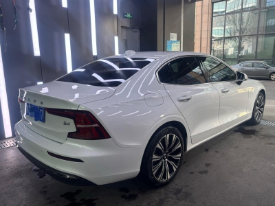 鲸牌链-京牌车长租平台-闲置京牌车长租：5000 元/月 沃尔沃S60智远豪华B4 5座 汽油小轿车 尾号7 