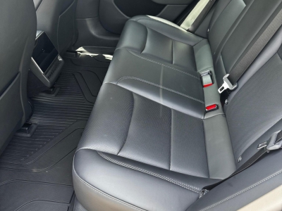 鲸牌链-京牌车长租平台-闲置京牌车长租：4300 元/月 特斯拉Model3 5座 纯电小轿车 尾号2 