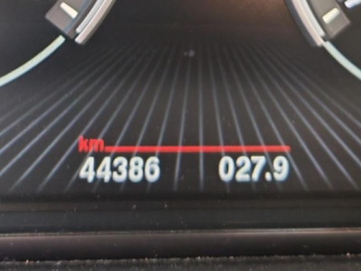 鲸牌链-京牌车长租平台-闲置京牌车长租：3000 元/月 宝马BMW X3 X28i 5座 汽油小轿车 尾号6 