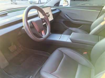 鲸牌链-京牌车长租平台-闲置京牌车长租：5000 元/月 特斯拉Model3 标续 5座 纯电小轿车 尾号2 