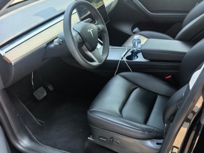 鲸牌链-京牌车长租平台-闲置京牌车长租：4500 元/月 特斯拉model y 5座 纯电SUV 尾号0 