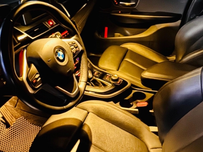 鲸牌链-京牌车长租平台-闲置京牌车长租：3300 元/月 宝马BMW 宝马2系运动旅行车218i 5座 汽油小轿车 尾号9 