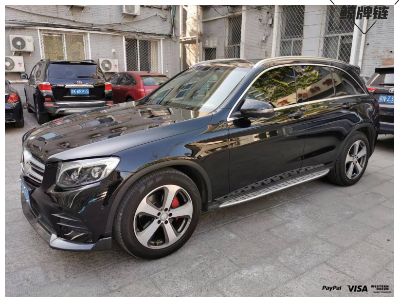 侧脸-闲置京牌车长租：6500 元/月 奔驰GLC300 5座 汽油SUV 尾号0 